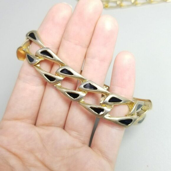 Vintage Black Enamel and Gold Tone Chain Necklace and Bracelet Set, Retro Estate - Picture 4 of 8
